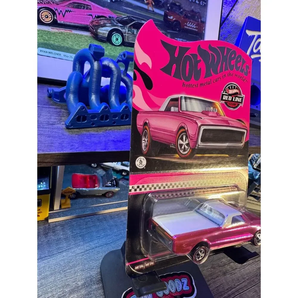Hot wheels RLC Custom Fleetside Pink